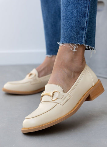 Μοκασίνια με μεταλλικό στοιχείο - Μπεζ - thefashionproject.gr - Super Mode