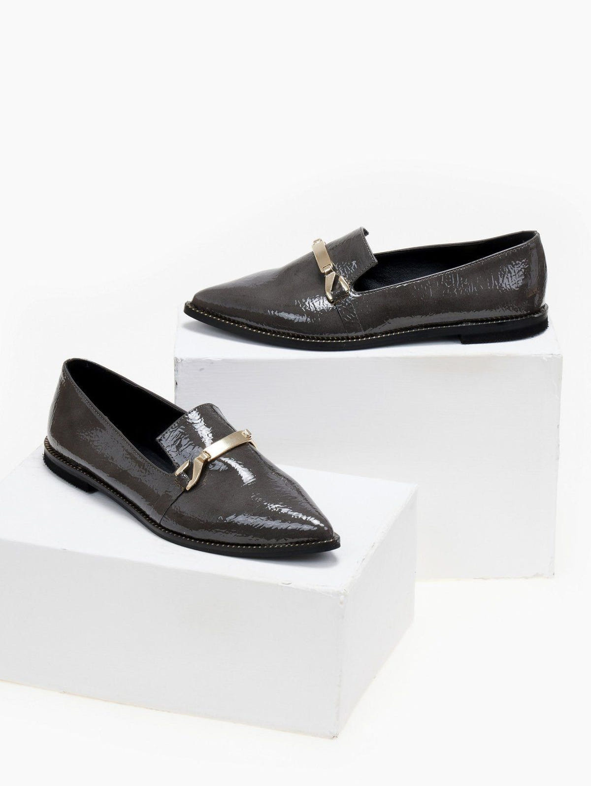 Μοκασίνια μυτερά λουστρίνι Estil - Γκρι - thefashionproject.gr - Estil