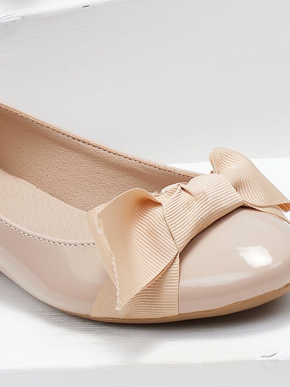 Μπαλαρίνες λουστρίνι με φιόγκο Estil - Nude - thefashionproject.gr - Estil