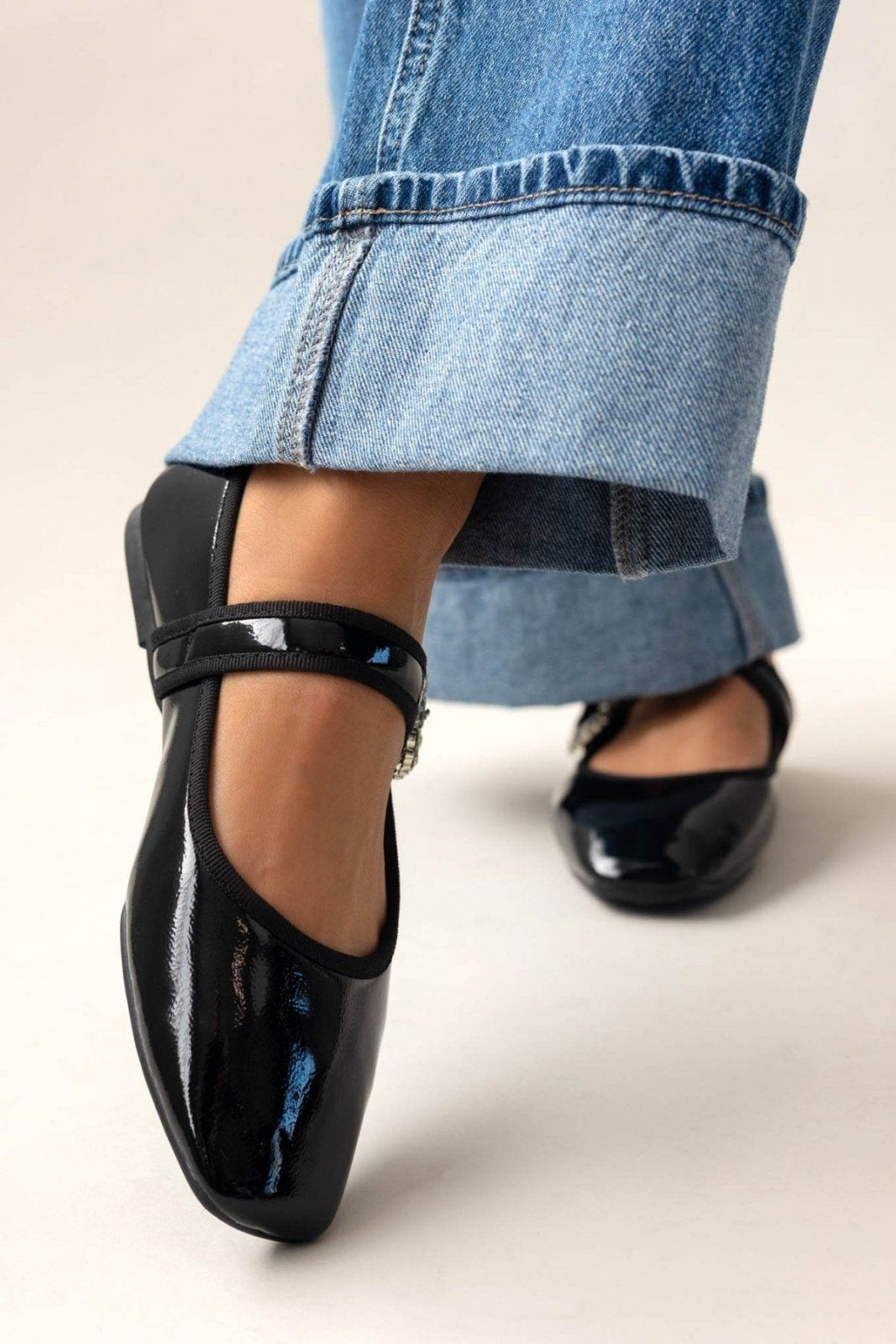 Μπαλαρίνες λουστρίνι με μπαρέτα ERYNN - Μαύρο - thefashionproject.gr - ERYNN