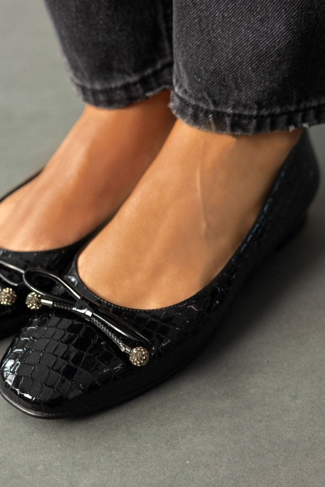 Μπαλαρίνες λουστρίνι με pattern TFP - Μαύρο - thefashionproject.gr - TFP