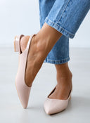 Μπαλαρίνες λουστρίνι μυτερές - Nude - thefashionproject.gr - La Bottine Souriante