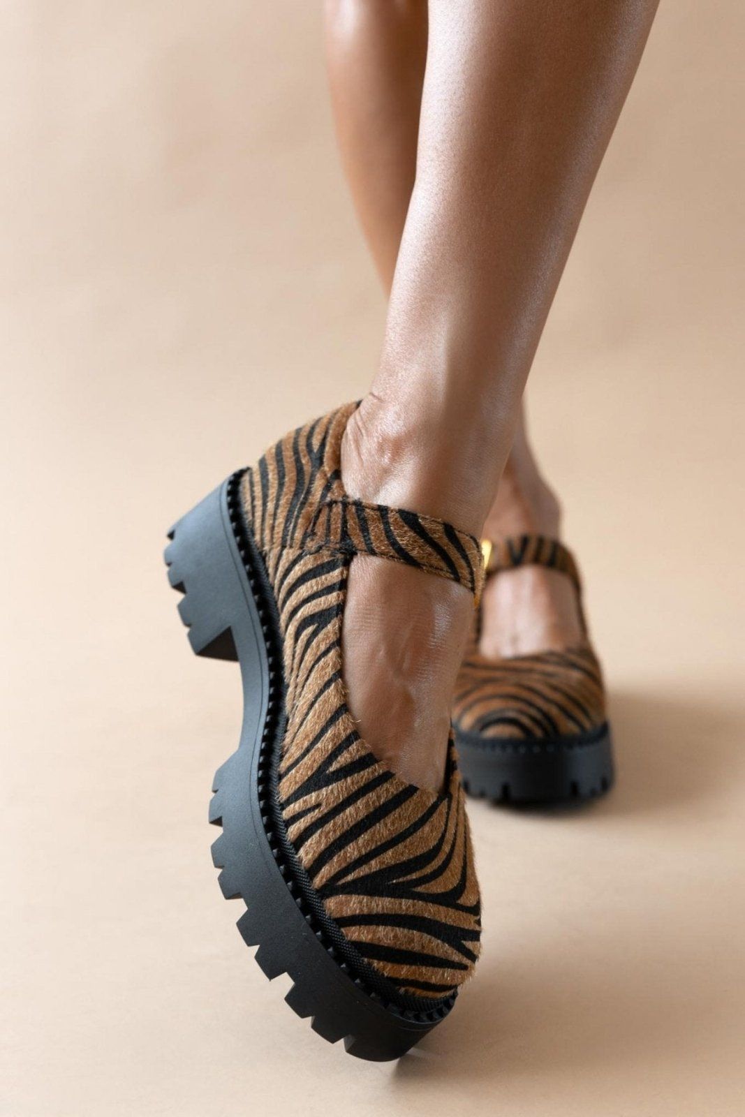 Μπαλαρίνες Mary Janes chunky από συνθετικό ponyskin TFP - Μαύρο/Μπεζ - thefashionproject.gr - TFP