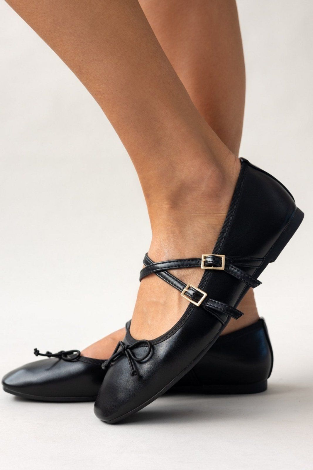 Μπαλαρίνες mat με λουράκια ERYNN - Μαύρο - thefashionproject.gr - ERYNN