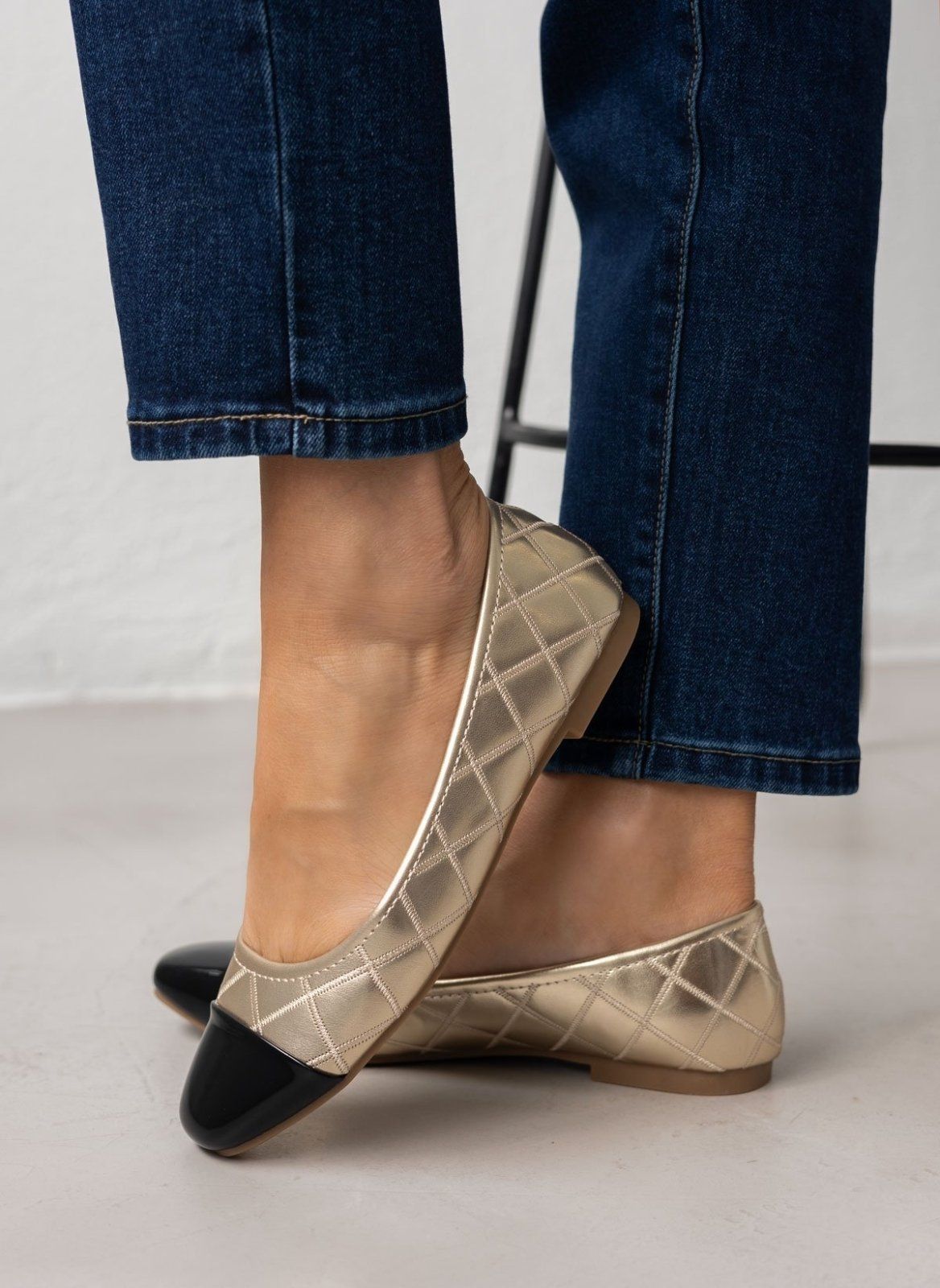 Μπαλαρίνες με καπιτονέ σχέδιο Erynn - Χρυσό - thefashionproject.gr - ERYNN
