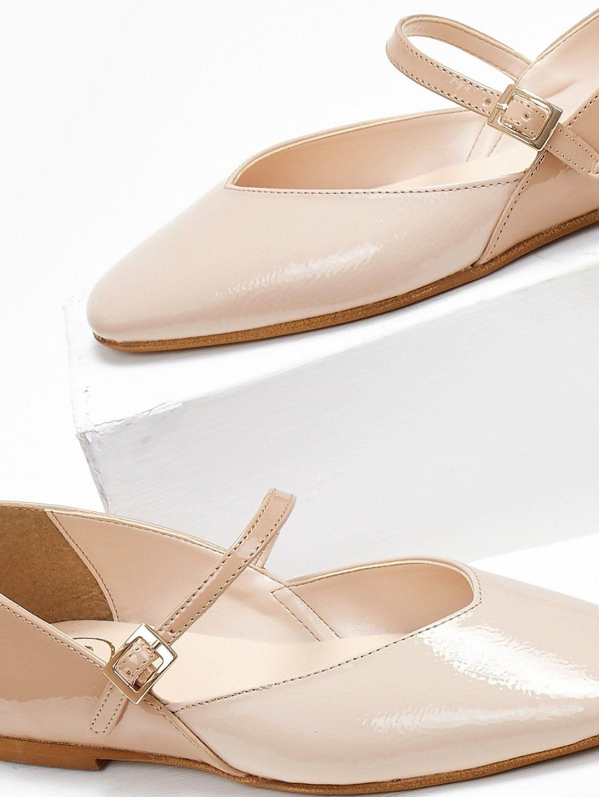 Μπαλαρίνες με λουράκι λουστρίνι TFP - Nude - thefashionproject.gr - TFP