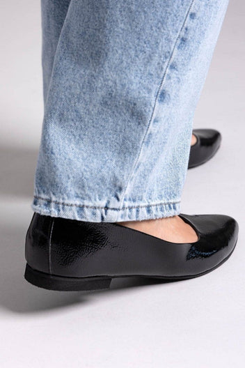 Μπαλαρίνες μυτερές λουστρίνι Estil - Μαύρο - thefashionproject.gr - Estil