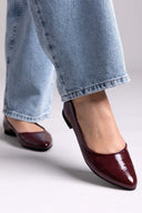 Μπαλαρίνες μυτερές λουστρίνι Estil - Μπορντό - thefashionproject.gr - Estil