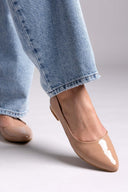Μπαλαρίνες μυτερές λουστρίνι Estil - Nude - thefashionproject.gr - Estil