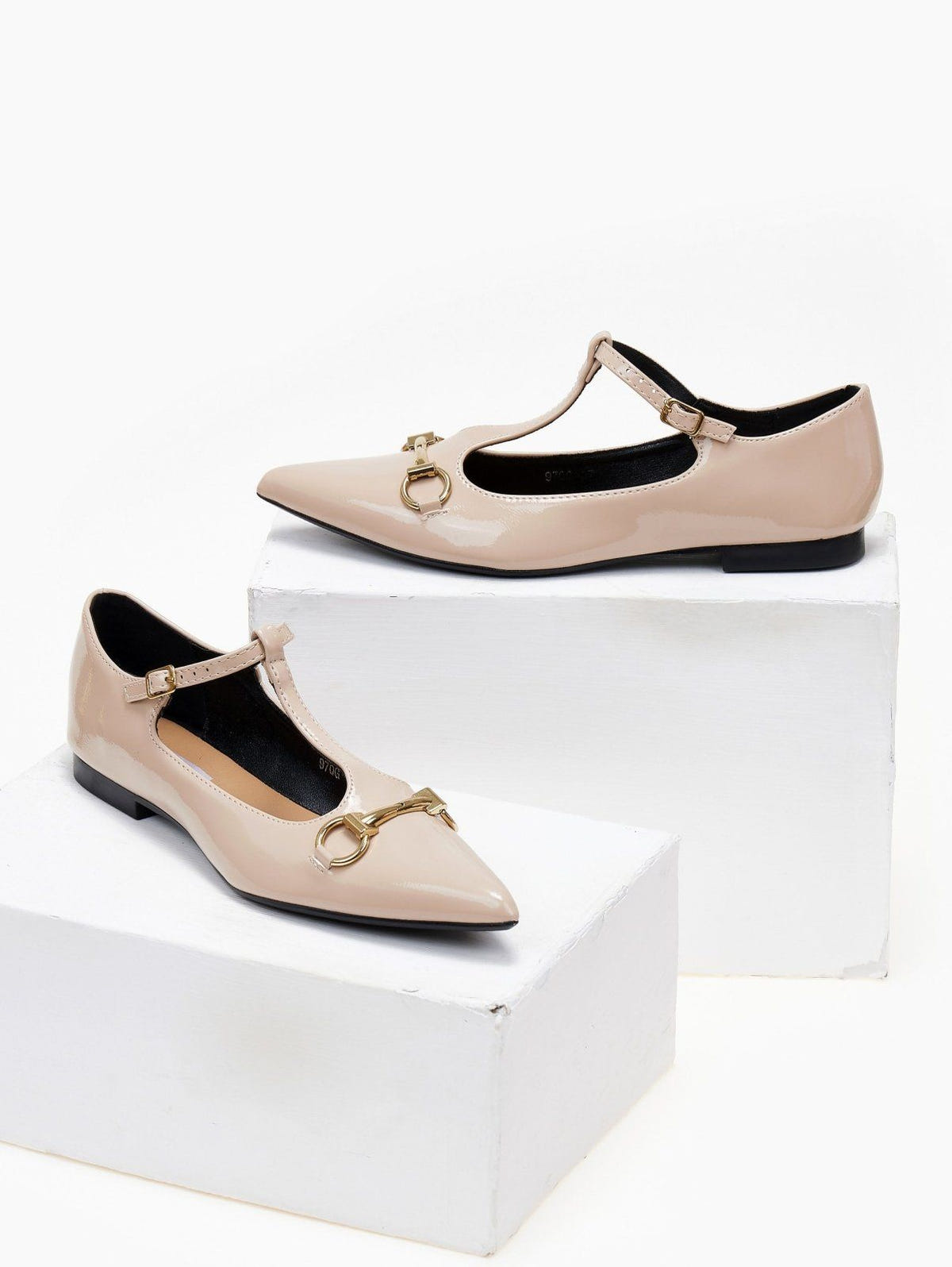 Μπαλαρίνες μυτερές λουστρίνι - Μπεζ - thefashionproject.gr - Bellamica
