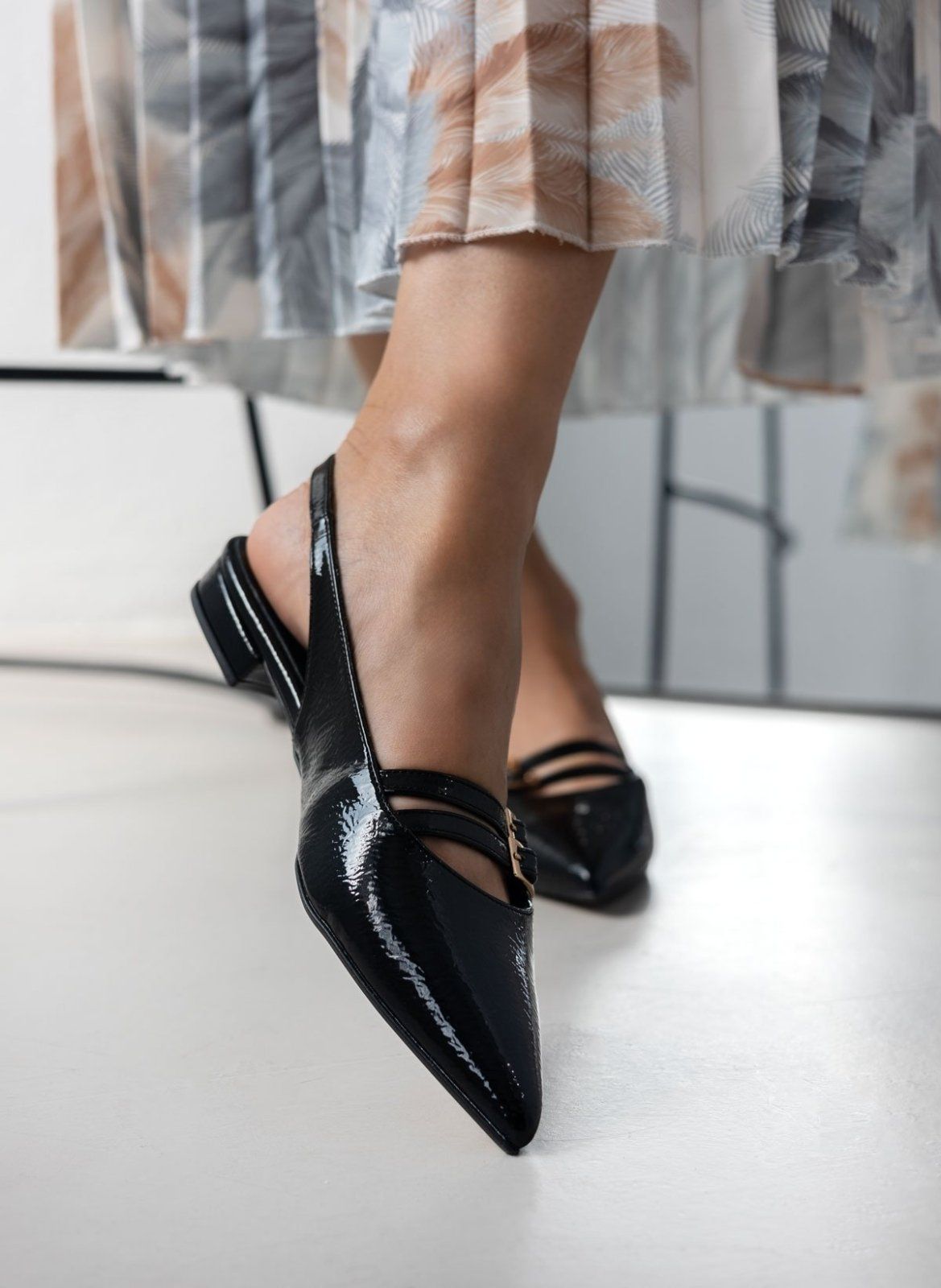 Μπαλαρίνες μυτερές λουστρίνι TFP - Μαύρο - thefashionproject.gr - TFP