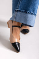 Μπαλαρίνες μυτερές με λουράκι - Μπεζ - thefashionproject.gr - ERYNN
