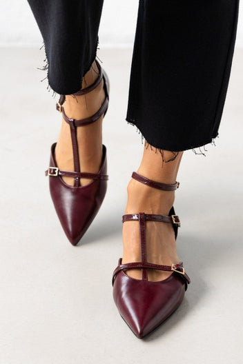 Μπαλαρίνες μυτερές με μπαρέτα Tfp - Burgundy - thefashionproject.gr - TFP