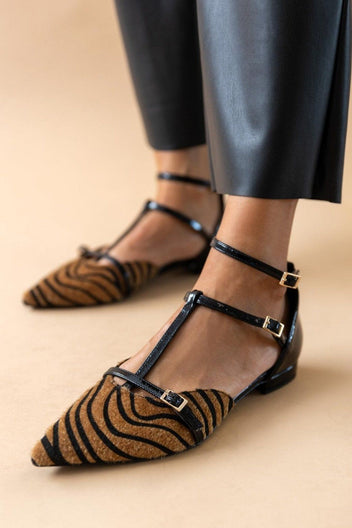 Μπαλαρίνες μυτερές με ponyskin TFP - Μαύρο/Μπεζ - thefashionproject.gr - TFP