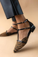 Μπαλαρίνες μυτερές με ponyskin TFP - Μαύρο/Μπεζ - thefashionproject.gr - TFP
