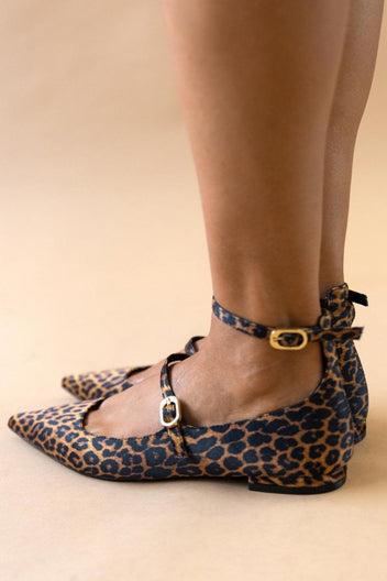 Μπαλαρίνες μυτερές με print CAROLINA - Leopard - thefashionproject.gr - CAROLINA