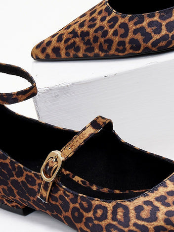 Μπαλαρίνες μυτερές με print CAROLINA - Leopard - thefashionproject.gr - CAROLINA