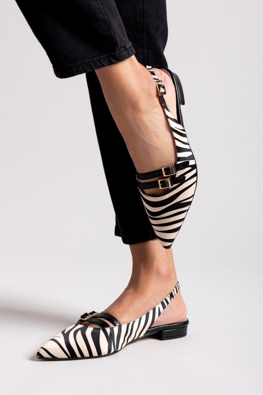 Μπαλαρίνες μυτερές με print TFP - Μπεζ/Μαύρο - thefashionproject.gr - TFP