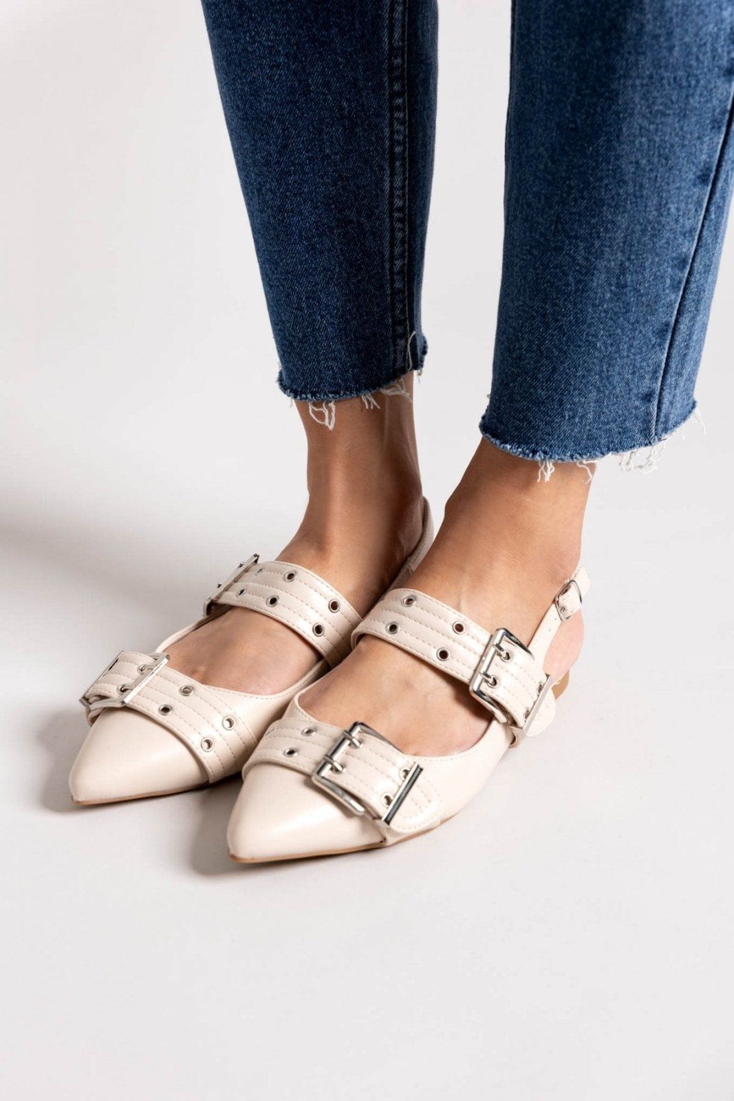 Μπαλαρίνες μυτερές με τοκάδες - Μπεζ - thefashionproject.gr - Ideal shoes