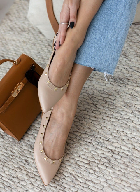 Pointed Ballerinas with Studs - Nude