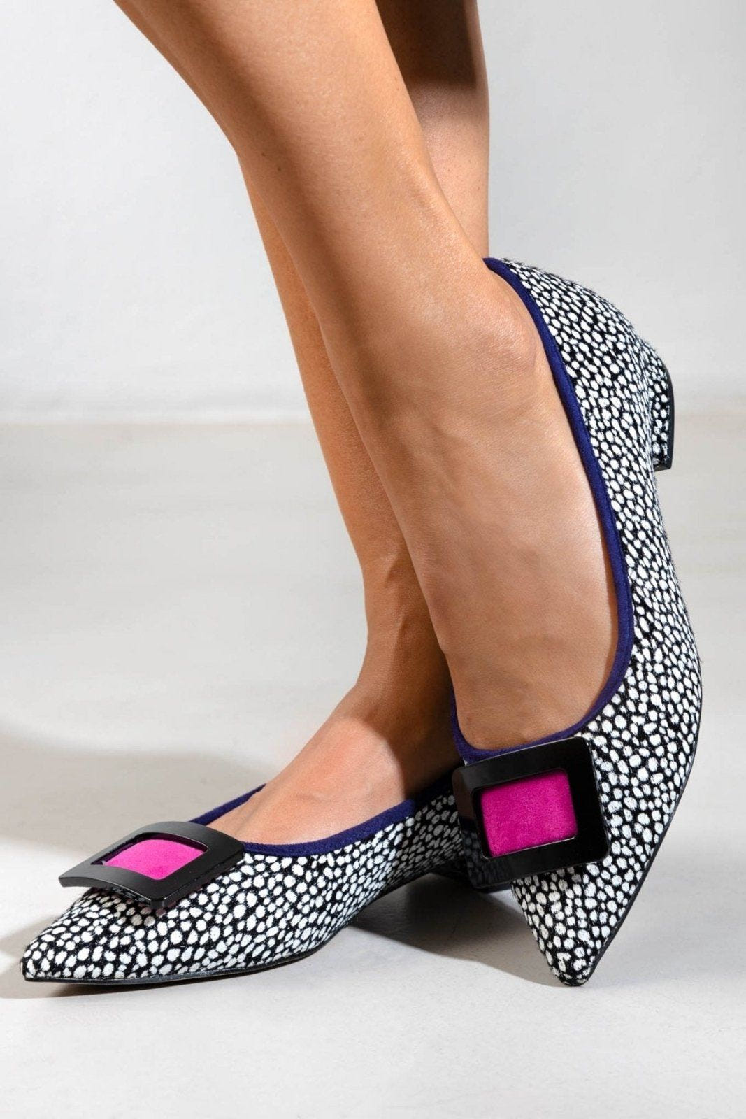 Μπαλαρίνες μυτερές ponyskin AZAREY - Μαύρο - thefashionproject.gr - AZAREY