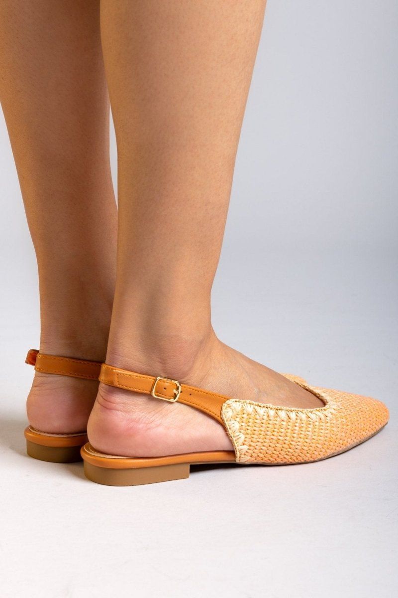 Μπαλαρίνες μυτερές slingback από ψάθα ERYNN - Ροδακινί - thefashionproject.gr - ERYNN