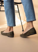 Μπαλαρίνες μυτερές suede Estil - Λαδί - thefashionproject.gr - Estil