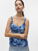 Μπλούζα αμάνικη με print Vero Moda 10329369 - Μπλε - thefashionproject.gr - VERO MODA