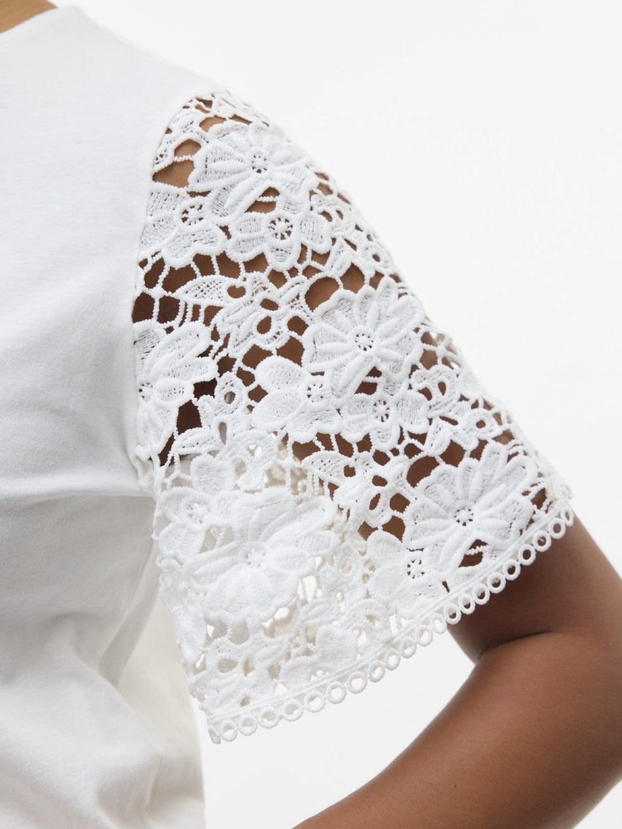 Μπλούζα με δαντέλα στα μανίκια Vero Moda 10329679 - Λευκό - thefashionproject.gr - VERO MODA