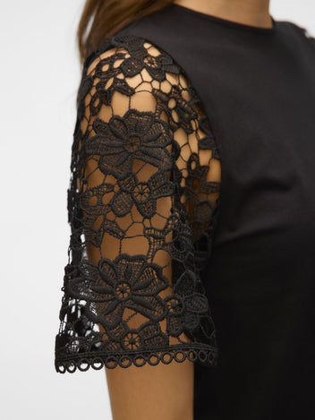 Μπλούζα με δαντέλα στα μανίκια Vero Moda 10329679 - Μαύρο - thefashionproject.gr - VERO MODA