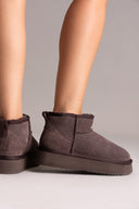 Μποτάκια αστραγάλου καστόρινα με συνθετική γούνα KELARA - Brown Suede - thefashionproject.gr - KELARA