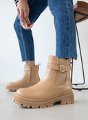 Μποτάκια biker με λάστιχο και ζωνάκι - Τάουπε - thefashionproject.gr - The Fashion Project