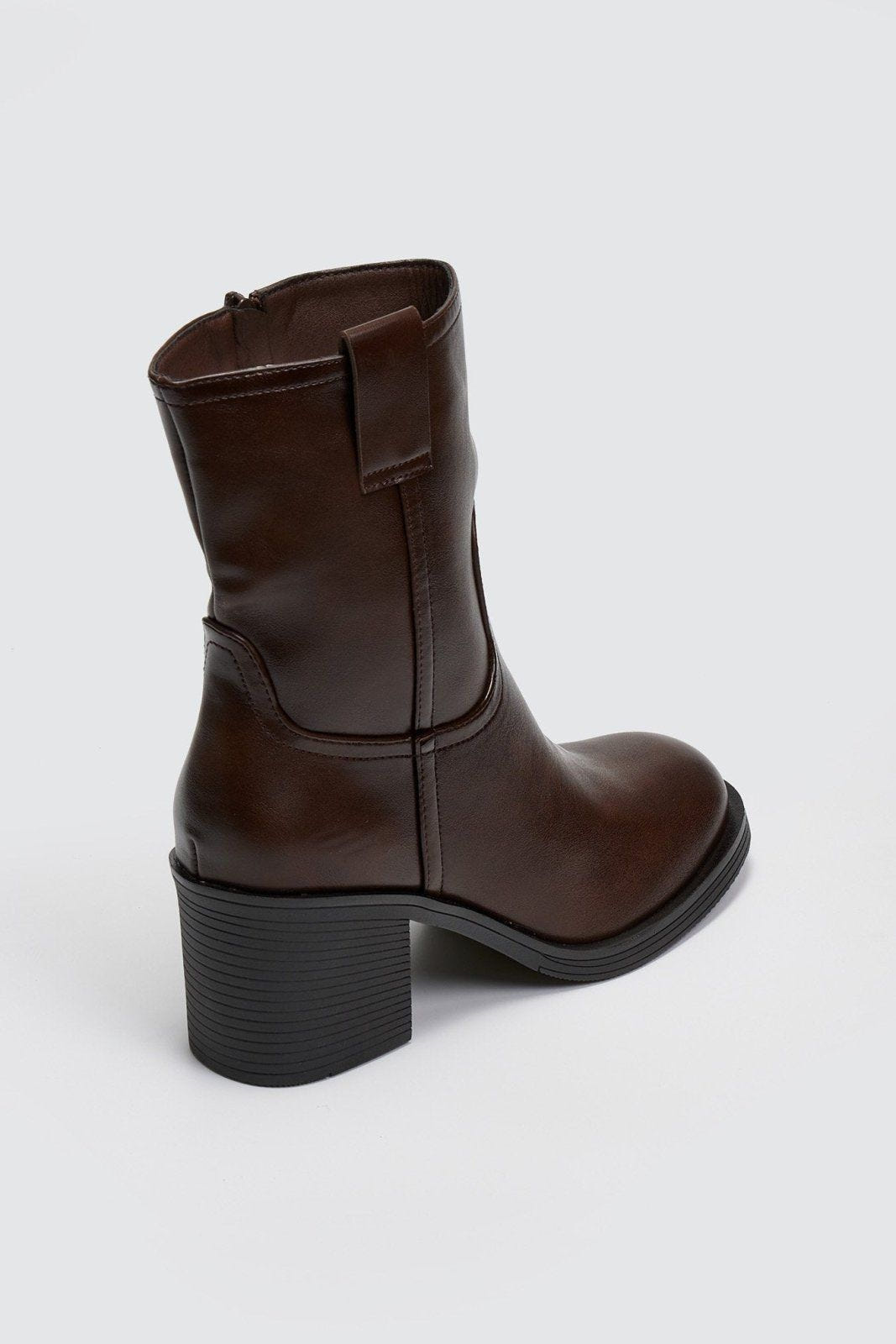 Μποτάκια casual με τακούνι - Καφέ - thefashionproject.gr - MARQUIIZ