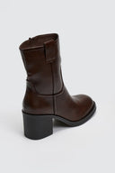 Μποτάκια casual με τακούνι - Καφέ - thefashionproject.gr - MARQUIIZ