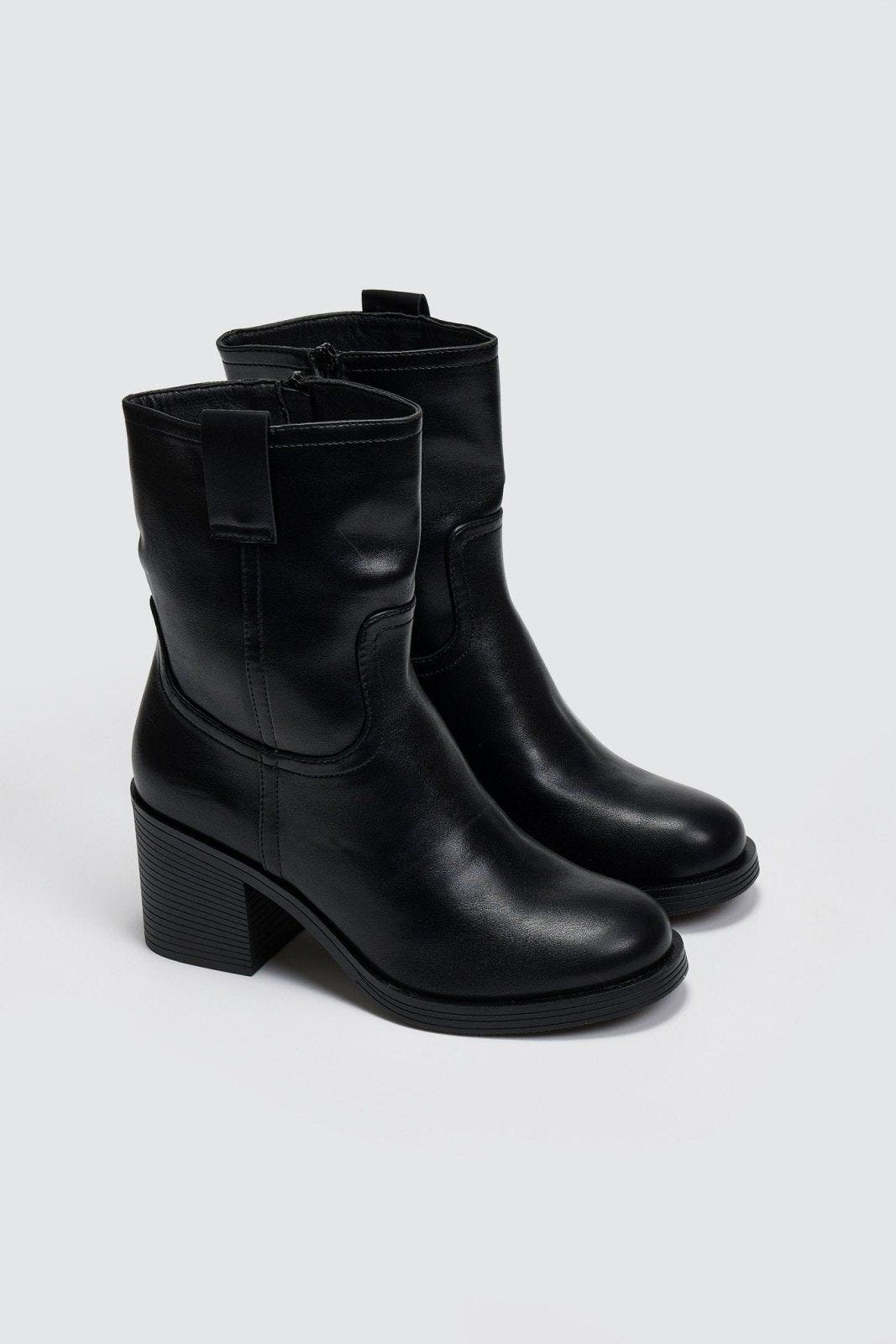 Μποτάκια casual με τακούνι - Μαύρο - thefashionproject.gr - MARQUIIZ