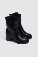 Μποτάκια casual με τακούνι - Μαύρο - thefashionproject.gr - MARQUIIZ