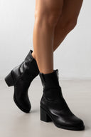 Μποτάκια casual με τακούνι - Μαύρο - thefashionproject.gr - MARQUIIZ