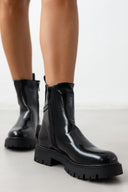 Μποτάκια chelsea λουστρίνι με τοκά - Μαύρο - thefashionproject.gr - The Fashion Project