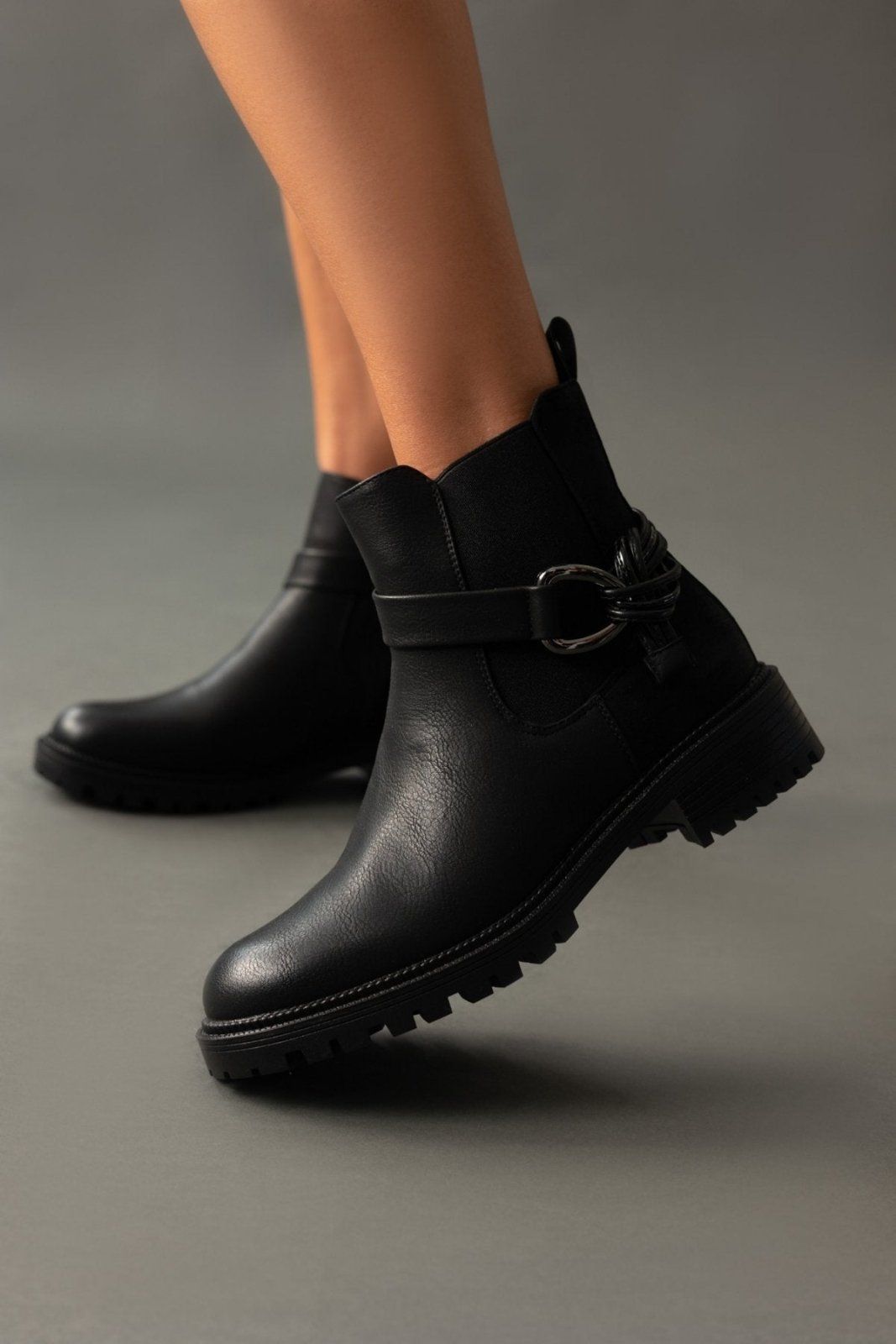 Μποτάκια chelsea με κρίκο ERYNN - Μαύρο - thefashionproject.gr - ERYNN