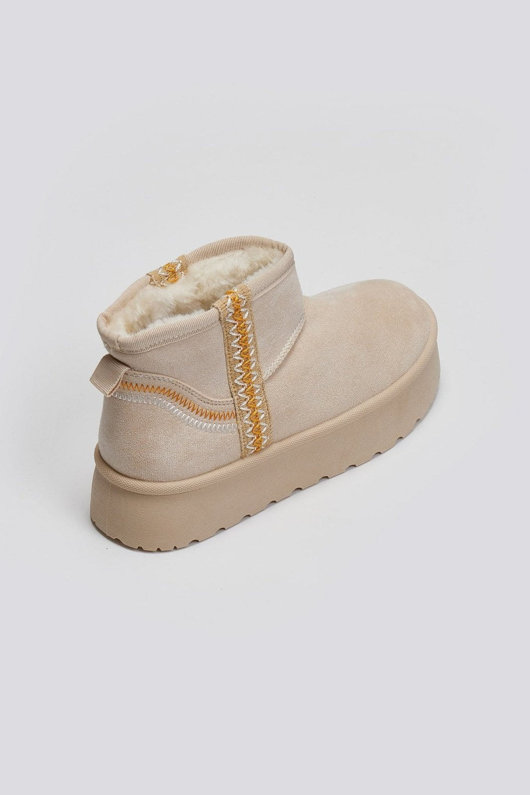 Μποτάκια κοντά με γούνα και ραφές ERYNN - Μπεζ - thefashionproject.gr - ERYNN
