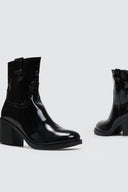 Μποτάκια λουστρίνι με τακούνι - Μαύρο - thefashionproject.gr - MARQUIIZ