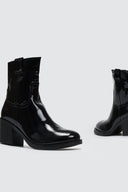Μποτάκια λουστρίνι με τακούνι - Μαύρο - thefashionproject.gr - MARQUIIZ