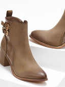 Μποτάκια με ανάγλυφο pattern Erynn - Τάουπε - thefashionproject.gr - ERYNN