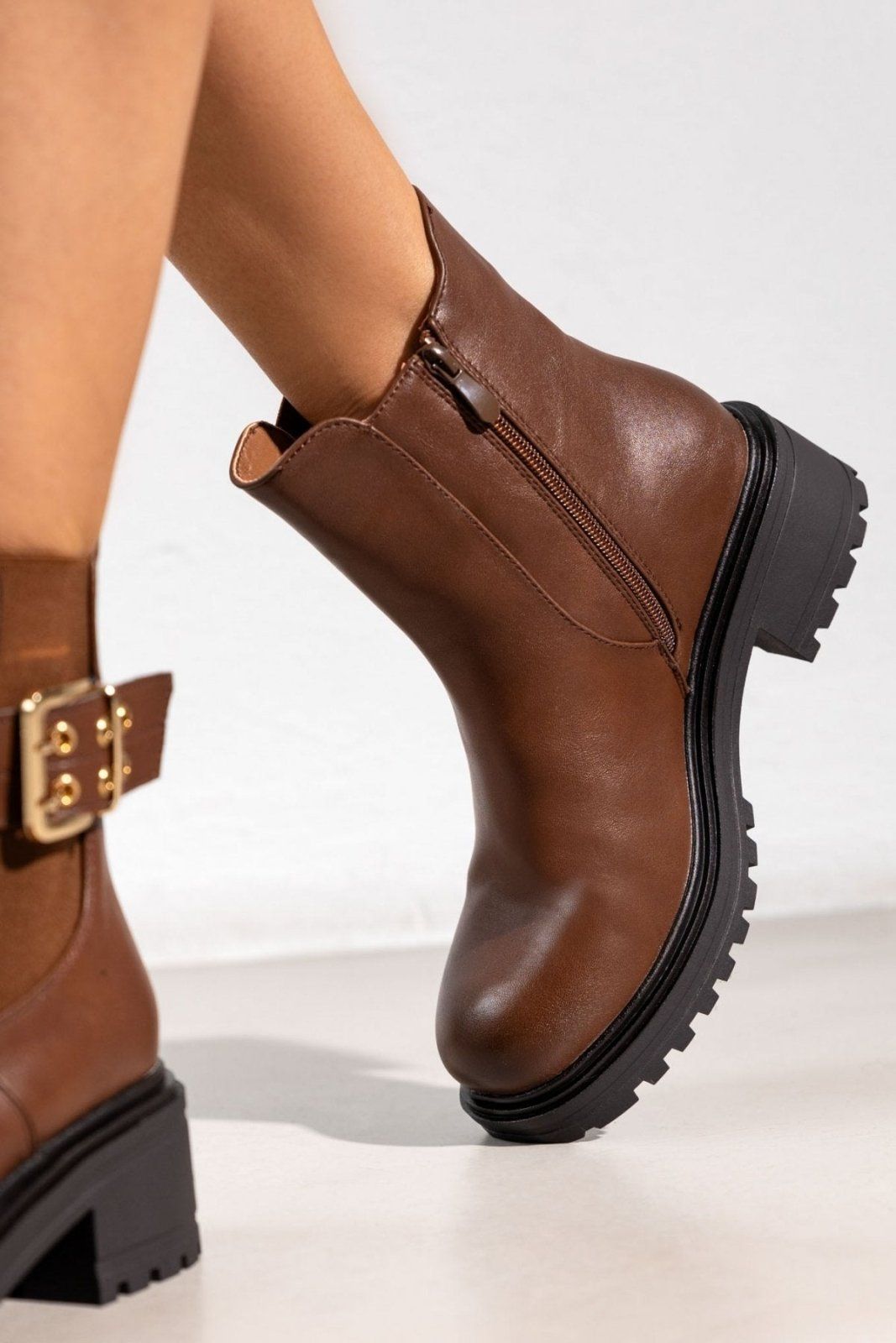 Μποτάκια με τοκά ERYNN - Καφέ - thefashionproject.gr - ERYNN