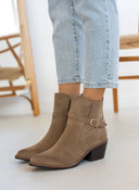 Μποτάκια με ξύλινο τακούνι Erynn - Τάουπε - thefashionproject.gr - ERYNN