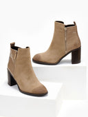 Μποτάκια suede με ανάγλυφο pattern Erynn - Τάουπε - thefashionproject.gr - ERYNN