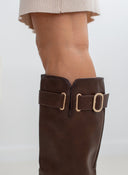 Μπότες φλατ με ζωνάκι - Καφέ - thefashionproject.gr - The Fashion Project