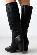 Μπότες μυτερές με χοντρό τακούνι