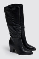 Μπότες μυτερές με χοντρό τακούνι