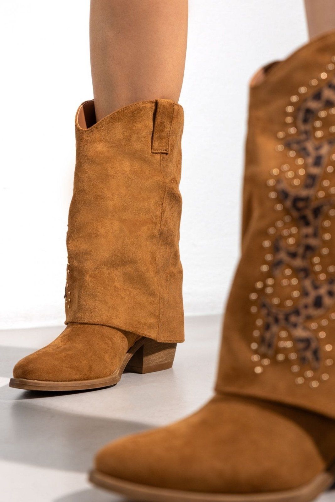 Μπότες suede μυτερές με γκέτα και τρουκς ERYNN - Κάμελ - thefashionproject.gr - ERYNN